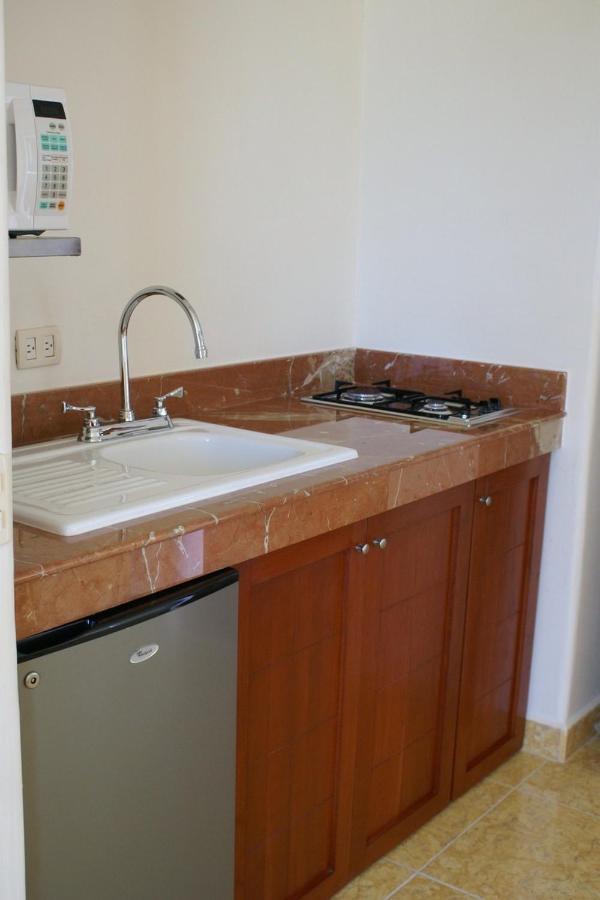 Suites Riviera Cancún Esterno foto