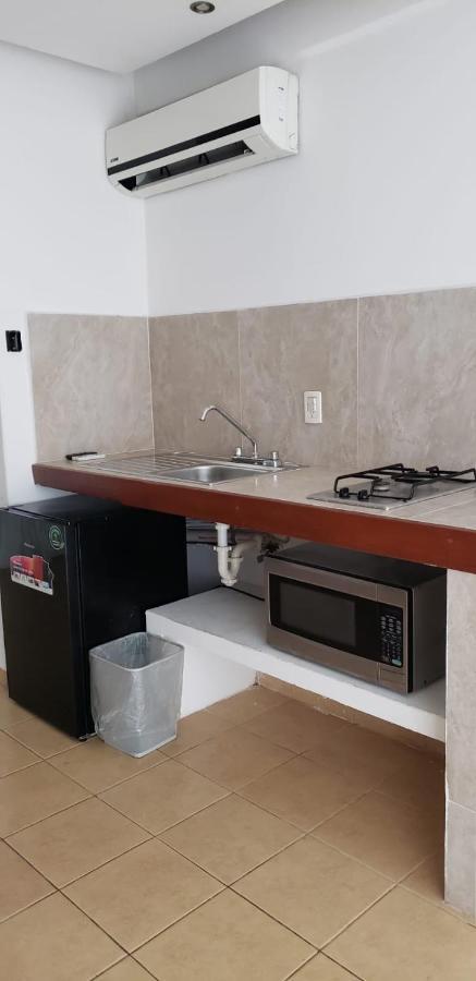 Suites Riviera Cancún Esterno foto