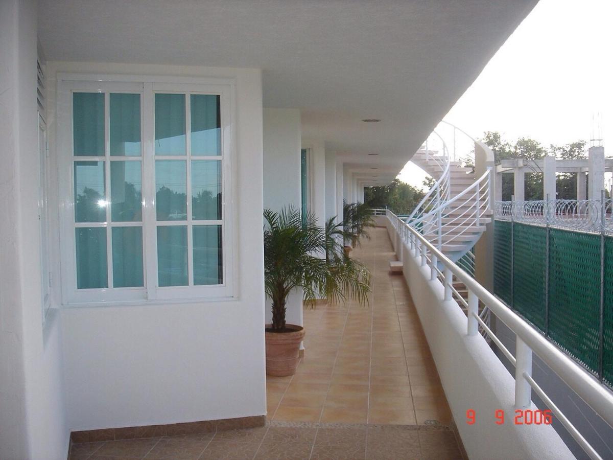 Suites Riviera Cancún Esterno foto