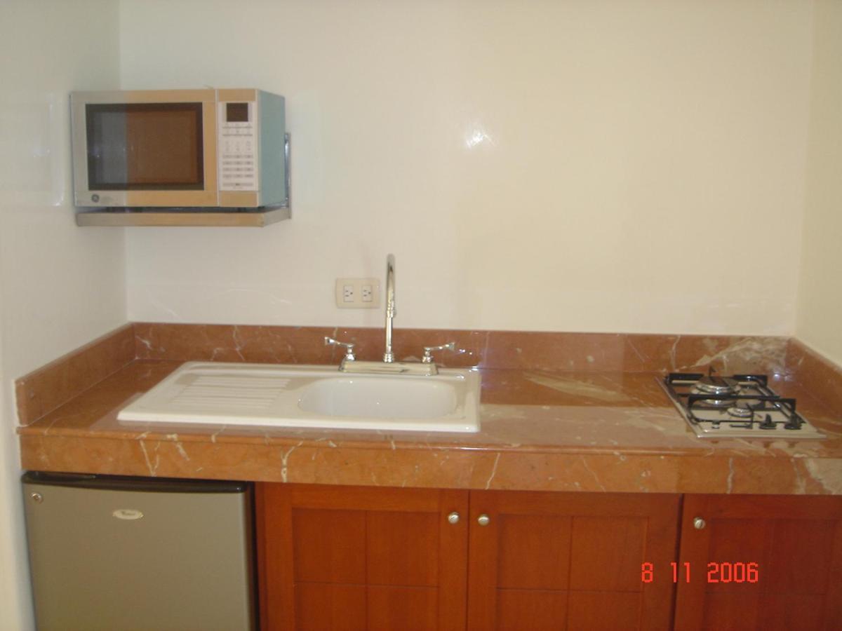 Suites Riviera Cancún Esterno foto
