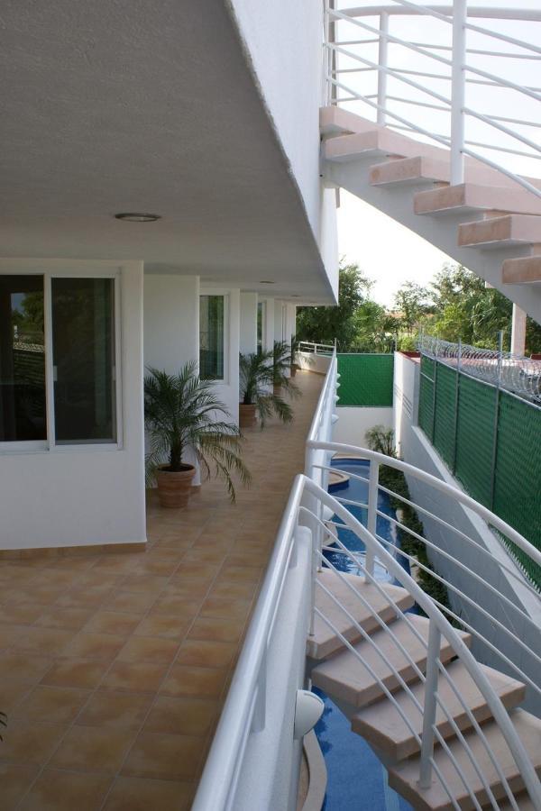 Suites Riviera Cancún Esterno foto